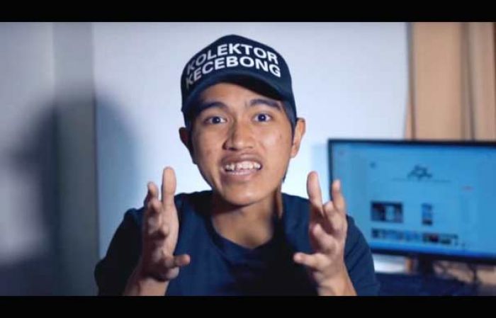Polisi Tutup Kasus Kaesang, Desmond: Pejabat Polri Mundur Saja Semua Polisi Tutup Kasus Kaesang, Desmond: Pejabat Polri Mundur Saja Semua