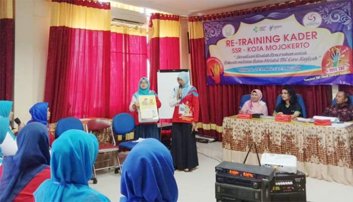 Tangkal TBC, Pemkot Mojokerto - TBC Care Bentuk Kader Pendamping Tangkal TBC, Pemkot Mojokerto - TBC Care Bentuk Kader Pendamping