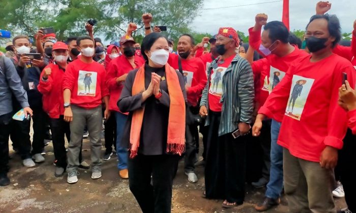 Kunker di Banyuwangi, Ketua DPR RI Disambut Yel-Yel "Puan Maharani Presiden" Kunker di Banyuwangi, Ketua DPR RI Disambut Yel-Yel "Puan Maharani Presiden"