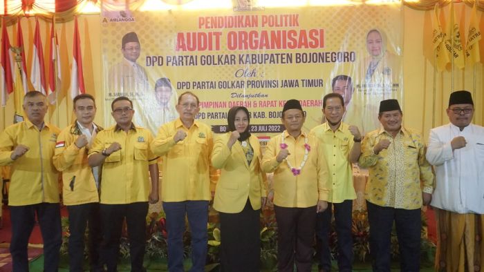 Didaulat Maju Pilgub, Begini Jawaban Ketua DPD Golkar Jatim Didaulat Maju Pilgub, Begini Jawaban Ketua DPD Golkar Jatim