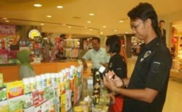 Razia di Tunjungan Plaza, BPOM Surabaya Amankan Ratusan Produk Kosmetik Kecantikan Ilegal