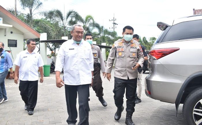Pemkab Pasuruan Siap Bantu Ruang Isolasi untuk Anggota Polri yang Positif Covid-19 Pemkab Pasuruan Siap Bantu Ruang Isolasi untuk Anggota Polri yang Positif Covid-19