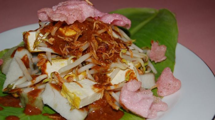 Resep Kupat Tahu Bandung dengan Saus Kacang yang Kental Resep Kupat Tahu Bandung dengan Saus Kacang yang Kental