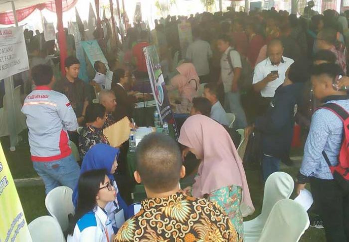 Sediakan 2.117 Loker, Job Fair di Tuban Diserbu Ribuan Pelamar Kerja