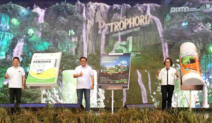 Petrokimia Gresik Luncurkan NPK Phonska Cair dan Pupuk NPK Tebu Kebomas Petro Cane Petrokimia Gresik Luncurkan NPK Phonska Cair dan Pupuk NPK Tebu Kebomas Petro Cane