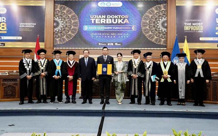 Angkat Isu Soal Cita-cita Bangsa Capai Indonesia Emas 2045, AHY Jalani Ujian Promosi Doktor di Unair Angkat Isu Soal Cita-cita Bangsa Capai Indonesia Emas 2045, AHY Jalani Ujian Promosi Doktor di Unair