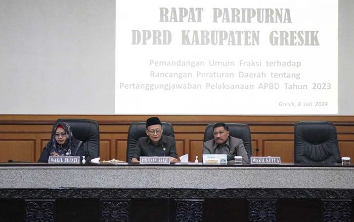 7 Fraksi DPRD Gresik Sampaikan PU atas Pertanggungjawaban Pelaksanaan APBD 2023 7 Fraksi DPRD Gresik Sampaikan PU atas Pertanggungjawaban Pelaksanaan APBD 2023