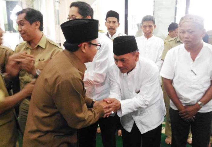 Dilepas Wawali, 80 ASN Pemkot Malang Naik Haji Dilepas Wawali, 80 ASN Pemkot Malang Naik Haji