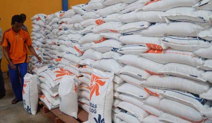 Stok Aman, Bulog Sub Divre Tuban Siap Salurkan Raskin Stok Aman, Bulog Sub Divre Tuban Siap Salurkan Raskin