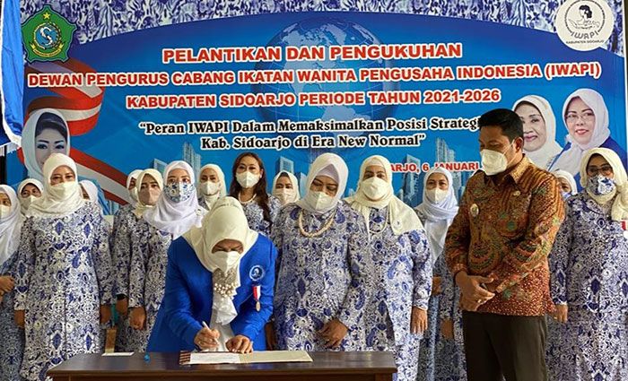 Kembali Nahkodai Iwapi Sidoarjo, Sofiyah Dorong Eksistensi Anggota Lewat Beragam Terobosan Kembali Nahkodai Iwapi Sidoarjo, Sofiyah Dorong Eksistensi Anggota Lewat Beragam Terobosan