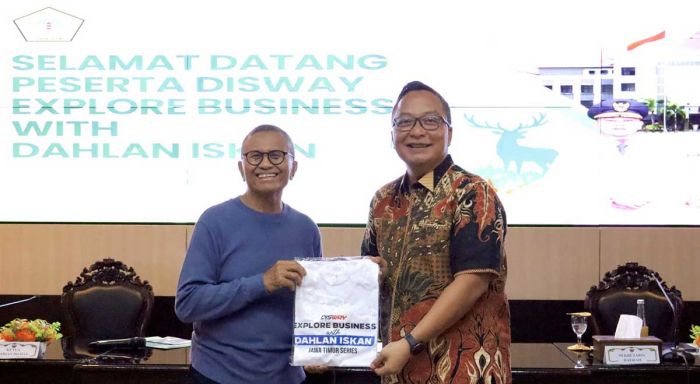 Dahlan Iskan Kunjungi Kota Pudak, Wakil Bupati Gresik Jabarkan Pelbagai Potensi Lokal