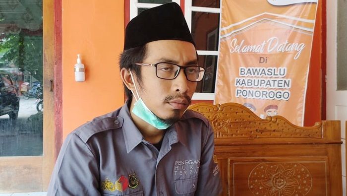 ​Bawaslu Limpahkan Berkas Kasus Dugaan Keterlibatan 14 Kades Dalam Kampanye ke Polres Ponorogo