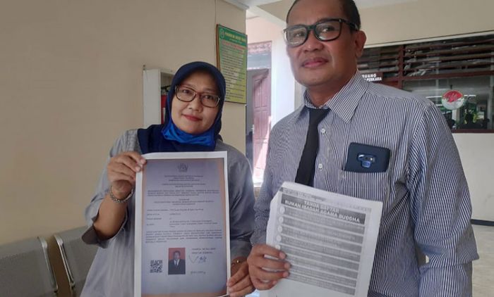 Prahara Kelenteng Tuban, Kuasa Hukum Bambang Laporkan Mardjojo ke Mabes Polri Prahara Kelenteng Tuban, Kuasa Hukum Bambang Laporkan Mardjojo ke Mabes Polri