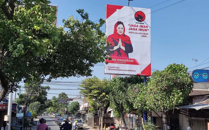 Baliho Puan Maharani Mulai Tampak di Kediri