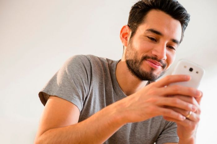 1 dari 20 Pria Rela Bayar Gambar Seks di Instagram untuk Onani 1 dari 20 Pria Rela Bayar Gambar Seks di Instagram untuk Onani