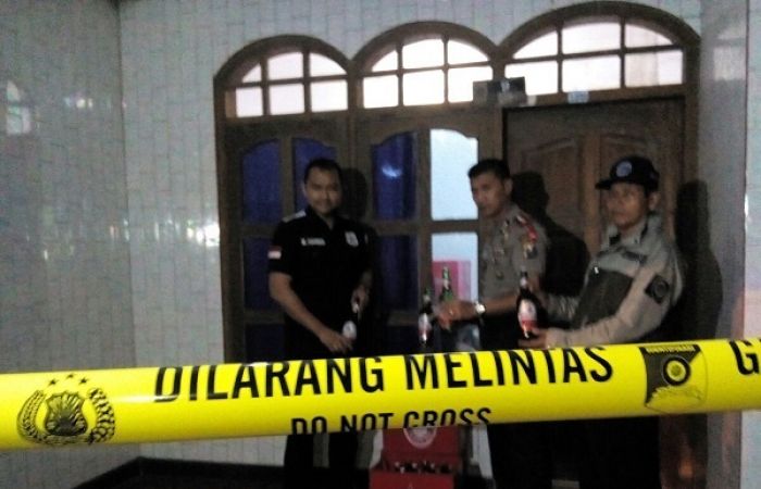 Polresta Sidoarjo Gerebek Rumah Produksi Miras Oplosan