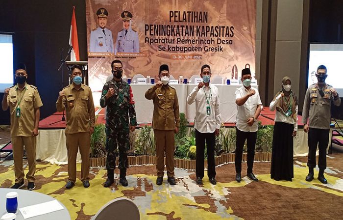 Hadiri Pelatihan Peningkatan Aparatur Pemdes, Ini Pesan Bupati Gus Yani kepada AKD