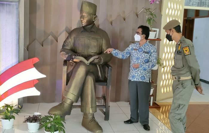 Ada Patung Bung Karno di Balai Kota Kediri Ada Patung Bung Karno di Balai Kota Kediri