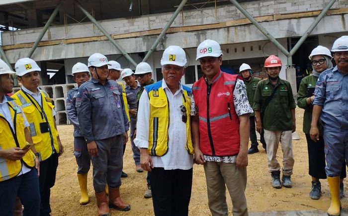 Tinjau Proyek Pembangunan Pasar Kolpajung, Menteri PUPR Minta Dipasang Kipas Angin