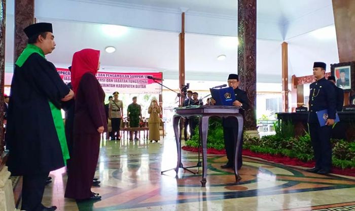 Mutasi 620 ASN, Bupati Rijanto: Di Blitar Tidak Ada Jual Beli Jabatan Mutasi 620 ASN, Bupati Rijanto: Di Blitar Tidak Ada Jual Beli Jabatan