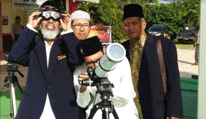 LFNU Gresik Observasi Jelang Gerhana Matahari Cincin LFNU Gresik Observasi Jelang Gerhana Matahari Cincin