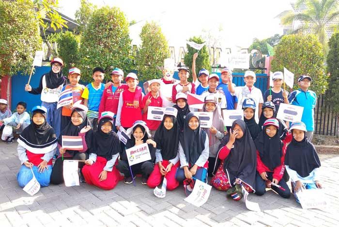 Siswa SDM 2 GKB Pawai Dukung Asian Games Siswa SDM 2 GKB Pawai Dukung Asian Games