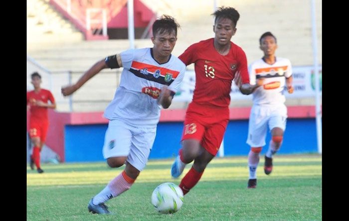 Hari Terakhir Seleksi Tinggal 25 Pemain, Termasuk Tiga Eks Penggawa Persibo 2019 Hari Terakhir Seleksi Tinggal 25 Pemain, Termasuk Tiga Eks Penggawa Persibo 2019