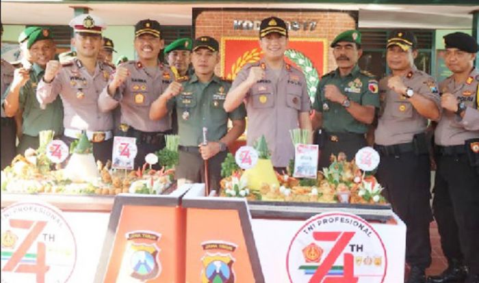 Rayakan HUT TNI ke-74, Kapolres Gresik dan Lamongan Datangi Makodim Rayakan HUT TNI ke-74, Kapolres Gresik dan Lamongan Datangi Makodim