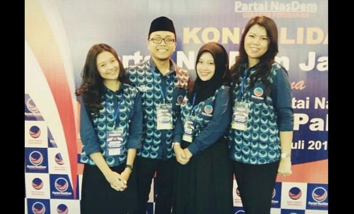 Kader Penggerak Perubahan NasDem Sisir Generasi Milenial untuk Menangkan Khofifah-Emil Kader Penggerak Perubahan NasDem Sisir Generasi Milenial untuk Menangkan Khofifah-Emil