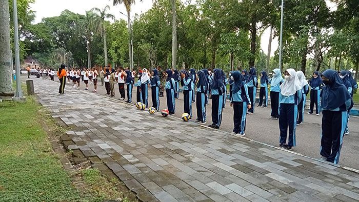 Gandeng Pelajar, Kodim Ngawi Gelar Senam Ling Tien Kung Gandeng Pelajar, Kodim Ngawi Gelar Senam Ling Tien Kung