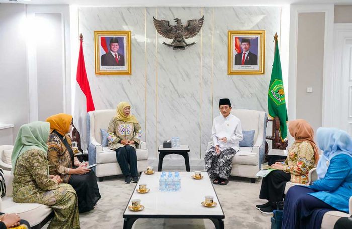 Bakal Gelar Kongres Ke-18, Khofifah Bersama PP Muslimat NU Silaturahmi dengan Menag RI Nasaruddin Bakal Gelar Kongres Ke-18, Khofifah Bersama PP Muslimat NU Silaturahmi dengan Menag RI Nasaruddin