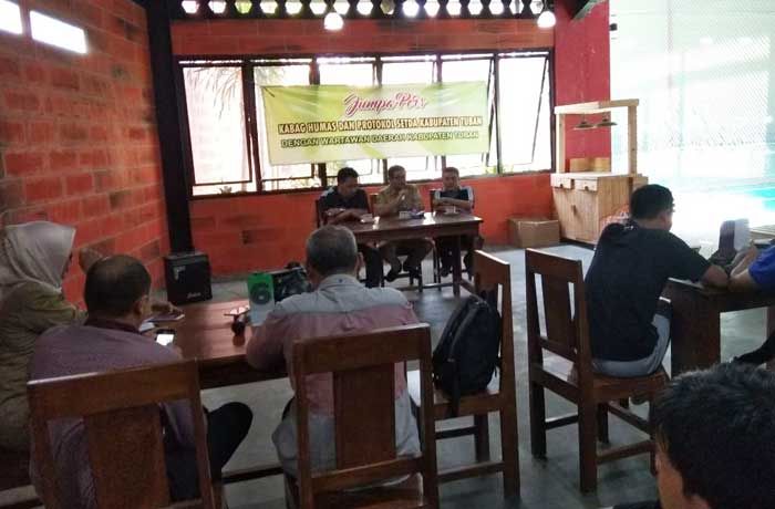RPS-PWI Tuban Soroti Oknum Wartawan "Peminta Duit" RPS-PWI Tuban Soroti Oknum Wartawan "Peminta Duit"