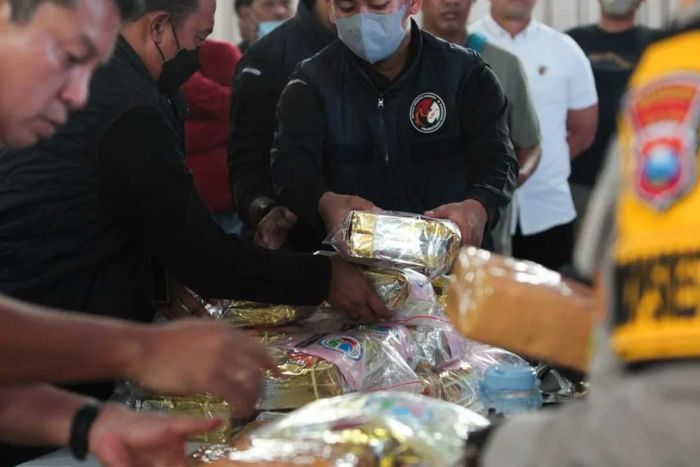 40 Kilogram Sabu dan 26 Ribu Pil Ekstasi Diamankan Polrestabes Surabaya 40 Kilogram Sabu dan 26 Ribu Pil Ekstasi Diamankan Polrestabes Surabaya