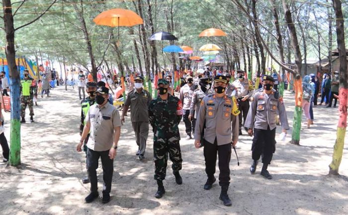 Pengunjung Membeludak, Pengelola Wisata di Tuban Diminta Perketat Prokes Pengunjung Membeludak, Pengelola Wisata di Tuban Diminta Perketat Prokes