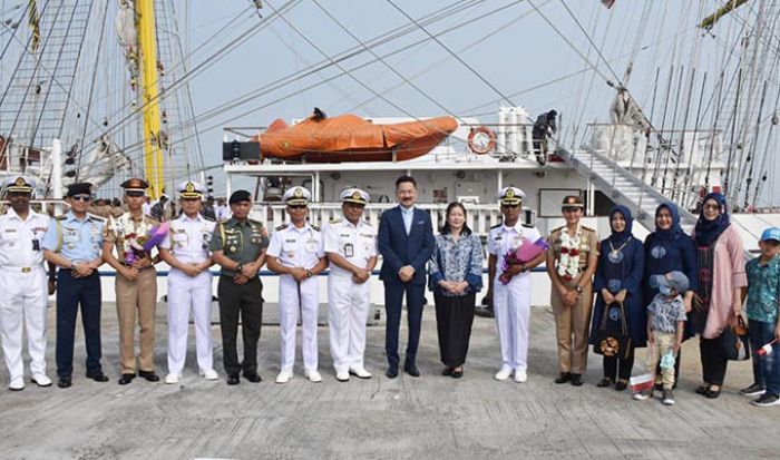 Tiba di Malaysia, KRI Bima Suci Tampilkan Reog Ponorogo dan Gita Jala Taruna AAL Tiba di Malaysia, KRI Bima Suci Tampilkan Reog Ponorogo dan Gita Jala Taruna AAL