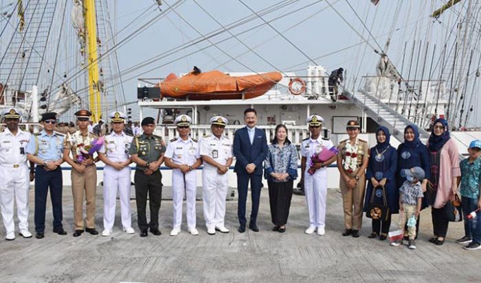 Tiba di Malaysia, KRI Bima Suci Tampilkan Reog Ponorogo dan Gita Jala Taruna AAL