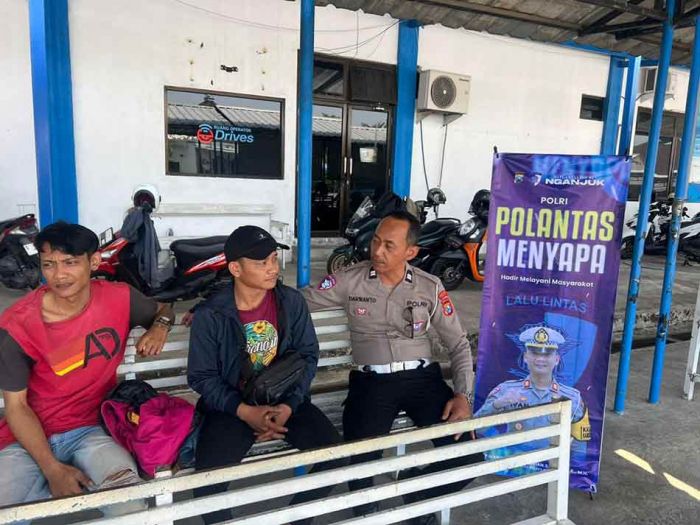 Satlantas Polres Nganjuk Hadirkan Pelayanan Humanis Lewat Program Polantas Menyapa