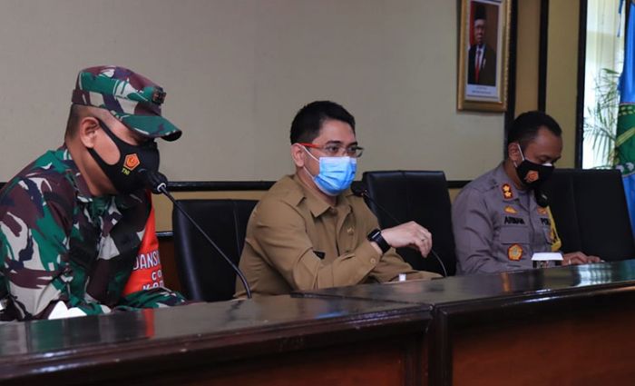 Satgas Covid-19 Kota Pasuruan Testing Keluarga Habib Hasan Assegaf dan Bagikan Probiotik ke Warga Satgas Covid-19 Kota Pasuruan Testing Keluarga Habib Hasan Assegaf dan Bagikan Probiotik ke Warga