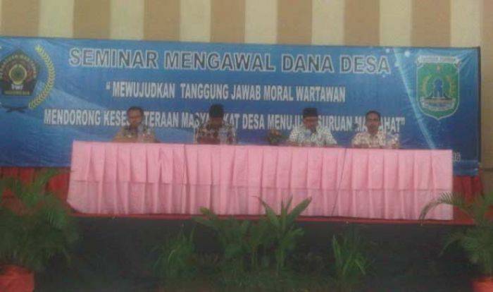 Kades Pasuruan Diimbau Profesional Gunakan Dana Desa Kades Pasuruan Diimbau Profesional Gunakan Dana Desa