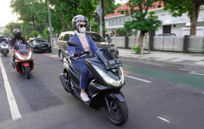 Tips Aman Bermotor Bagi Perempuan