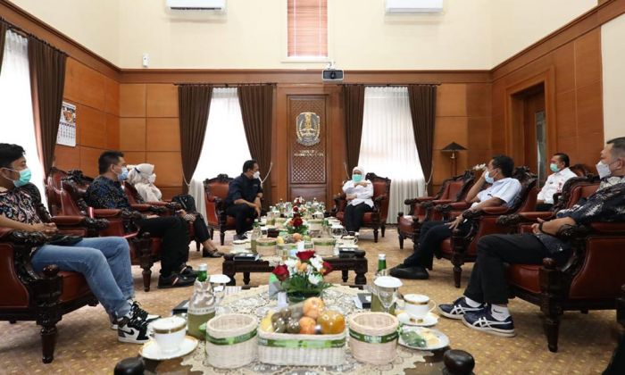 Bertemu AMSI Jatim, Gubernur Khofifah Prioritaskan Vaksinasi untuk Jurnalis Bertemu AMSI Jatim, Gubernur Khofifah Prioritaskan Vaksinasi untuk Jurnalis
