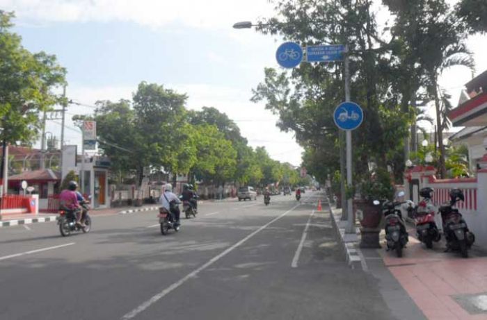 Jalur Sepeda Sudah Siap, Program Sepeda Gratis di Kota Blitar Diharapkan Terealisasi Tahun Ini Jalur Sepeda Sudah Siap, Program Sepeda Gratis di Kota Blitar Diharapkan Terealisasi Tahun Ini