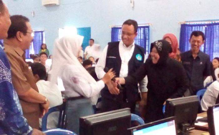 Tarik Ulur Pengelolaan SMK/SMA oleh Pemprov, Mendikbud Akui Banyak Gugatan Tarik Ulur Pengelolaan SMK/SMA oleh Pemprov, Mendikbud Akui Banyak Gugatan