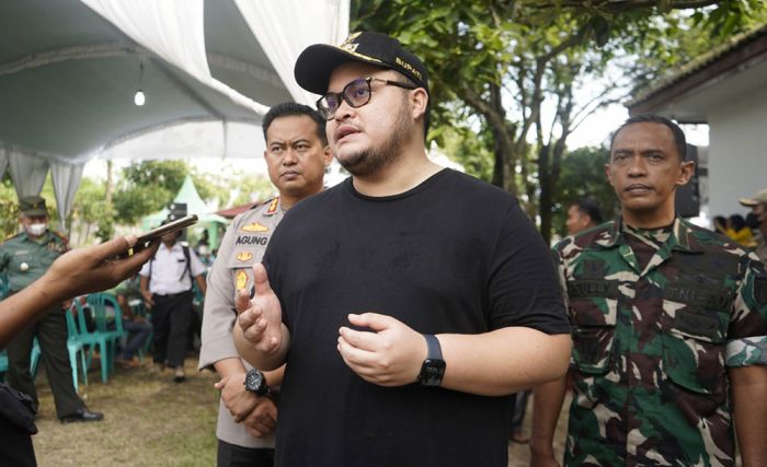 Bupati Kediri Siapkan Sanksi Bagi Siapa pun yang Buang Sampah Sembarangan Bupati Kediri Siapkan Sanksi Bagi Siapa pun yang Buang Sampah Sembarangan