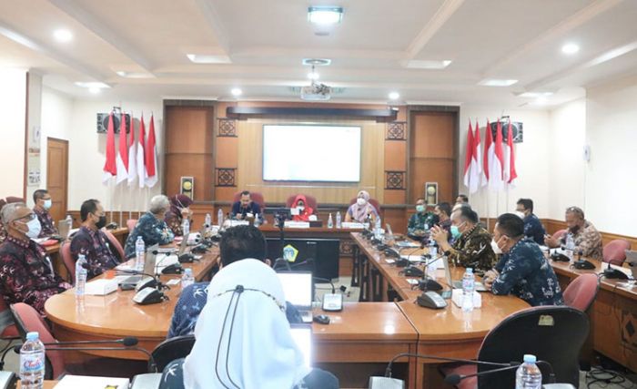 19 Pejabat Eselon II Pemkab Gresik Ikuti Uji Kompetensi Pimpinan Tinggi Pratama 19 Pejabat Eselon II Pemkab Gresik Ikuti Uji Kompetensi Pimpinan Tinggi Pratama