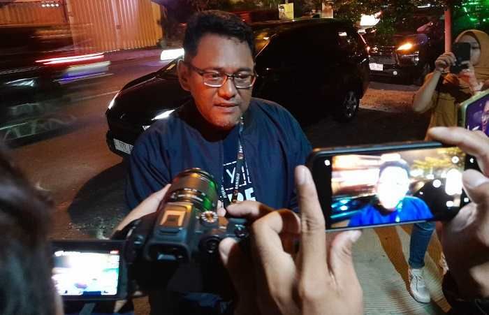 Bawaslu dan Satpol Kota Kediri Tertibkan Ratusan Alat Peraga Caleg Tak Berizin Bawaslu dan Satpol Kota Kediri Tertibkan Ratusan Alat Peraga Caleg Tak Berizin
