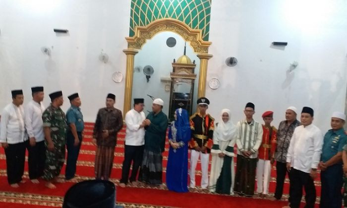 Mahfud Arifin Resmikan Masjid Muhammad Nur Hamzah Bangkalan Mahfud Arifin Resmikan Masjid Muhammad Nur Hamzah Bangkalan