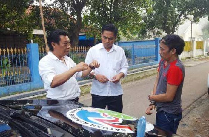 Kurir Narkoba Asal Sidoarjo Ditangkap di depan BCA Jombang Kurir Narkoba Asal Sidoarjo Ditangkap di depan BCA Jombang