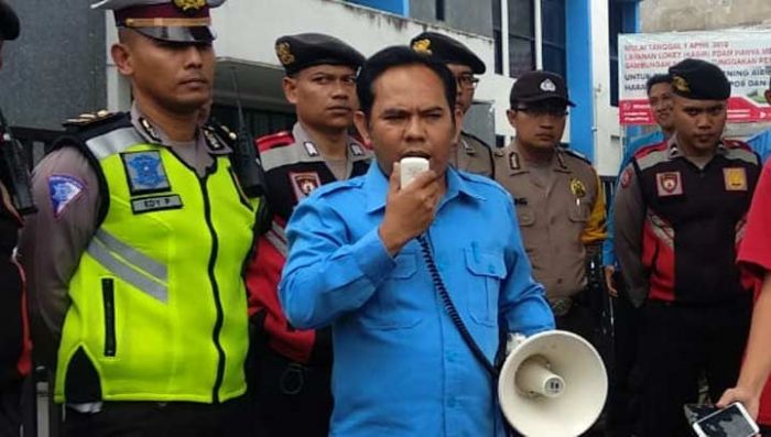 Dirut PDAM Jember Diperiksa Terkait Kasus Video Porno Dirut PDAM Jember Diperiksa Terkait Kasus Video Porno