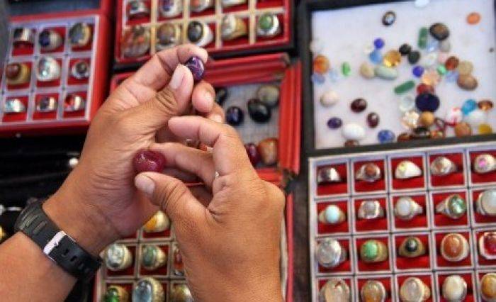 Ngutil Batu Akik, Pria asal Mojokerto Diamankan Ngutil Batu Akik, Pria asal Mojokerto Diamankan